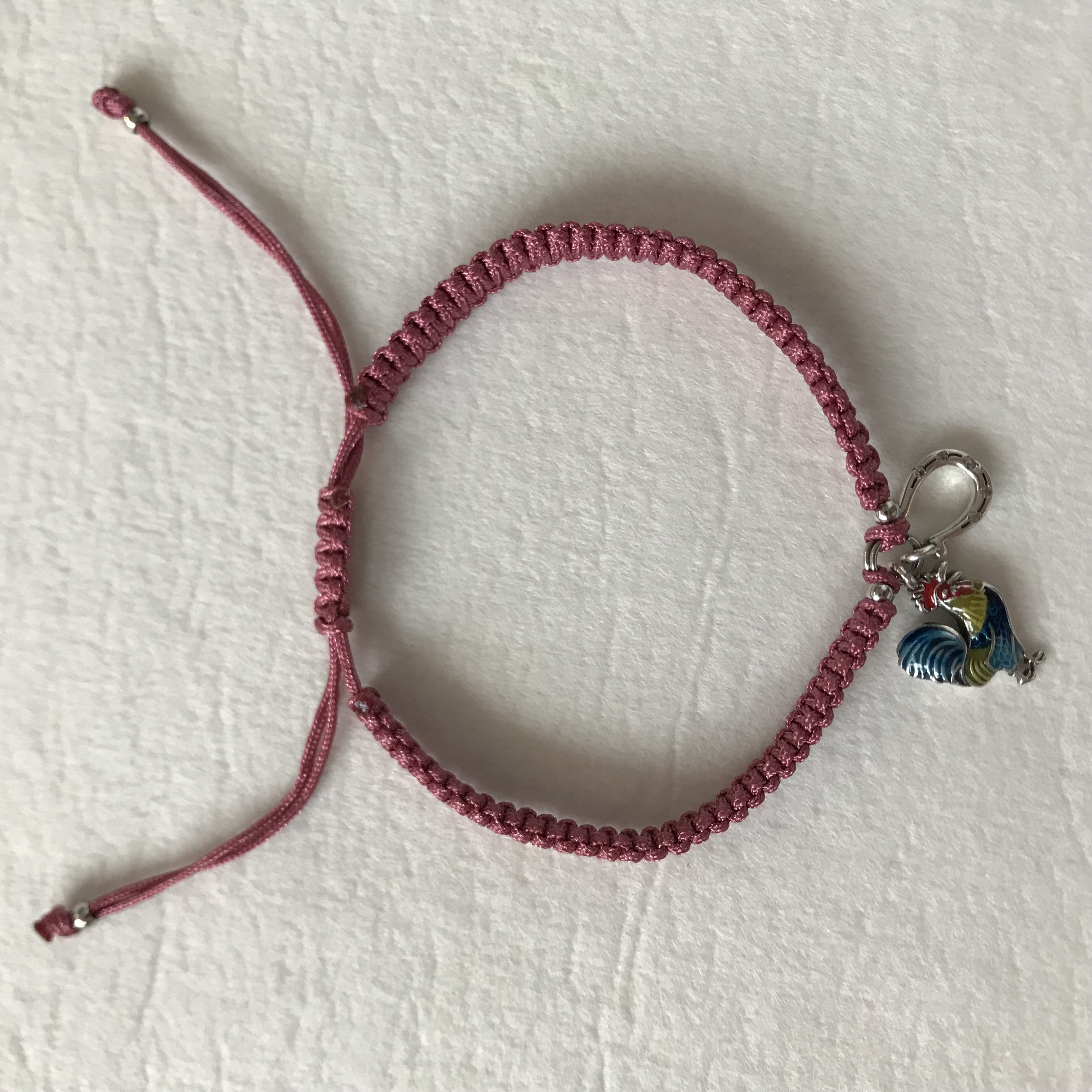 Macramé náramek kohout a podkova 5