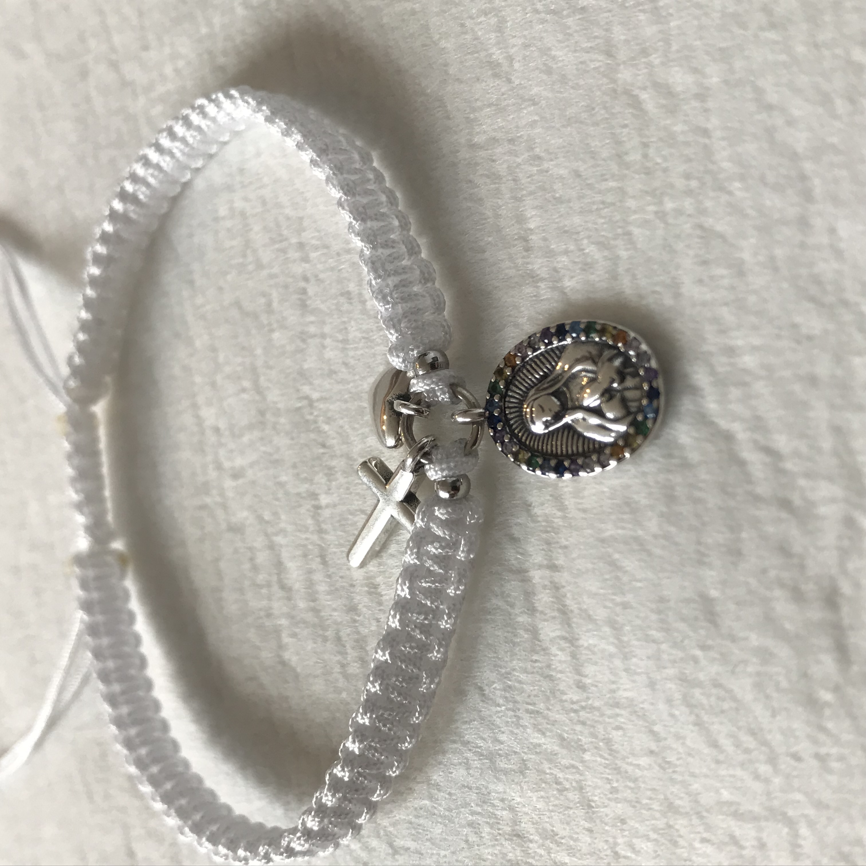 Macramé náramek medailonek Panna Marie 7