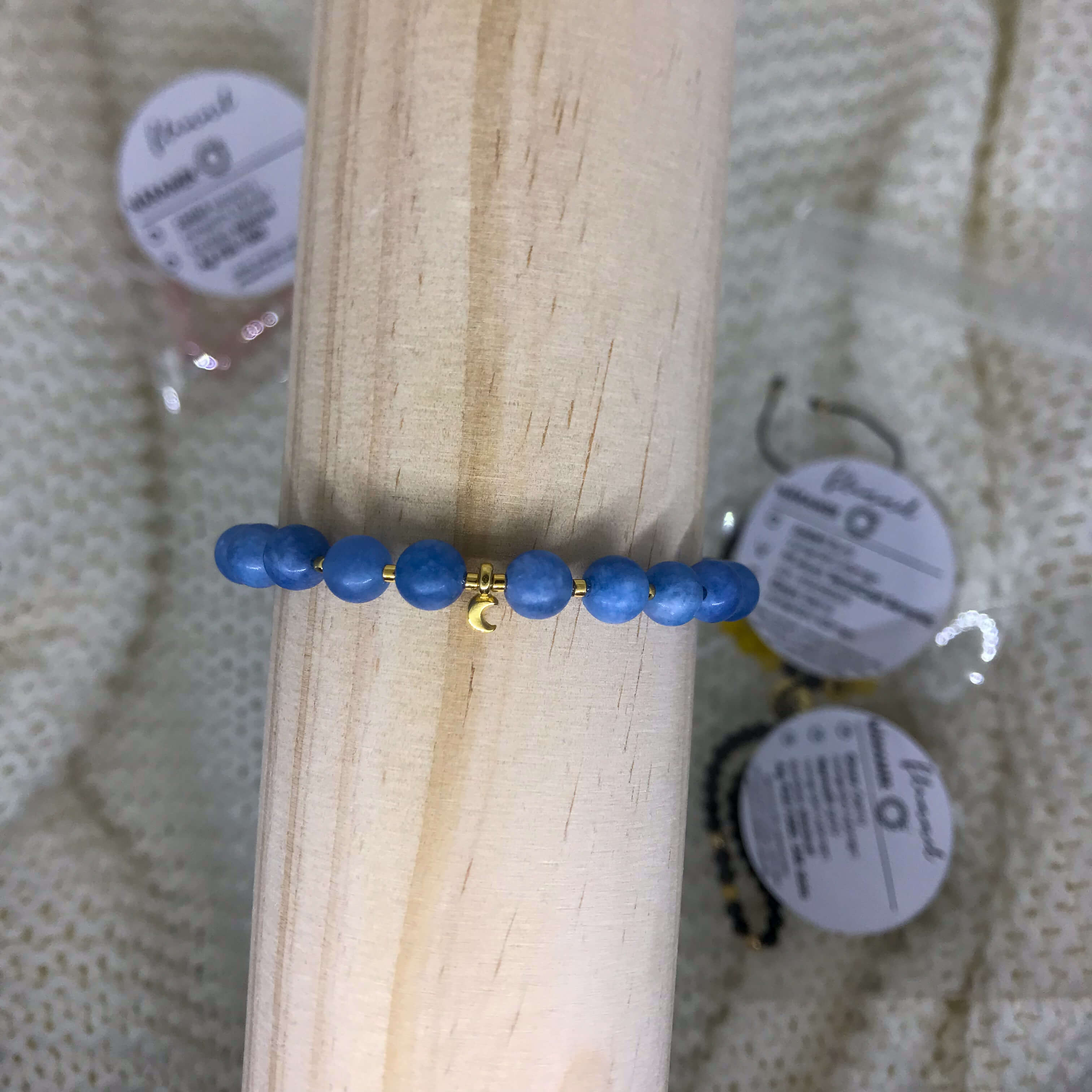Náramek s minerálním kamenem jadeit tmavě modrý 2